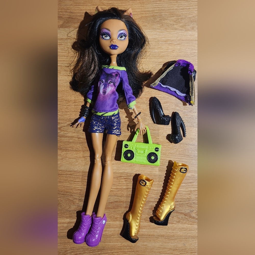 Clawdeen Wolf - I Love/Heart Fashion - 2013 - Mattel * EUC